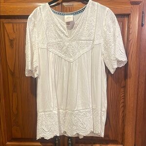 Knox Rose Ivory Eyelet Blouse
